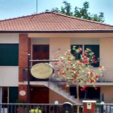 Hotel Gino'S House Pisa Exterior foto